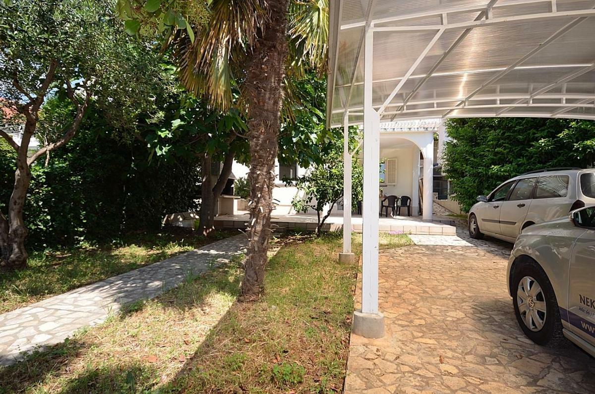 Apartmani Ana Tribalj Exterior foto