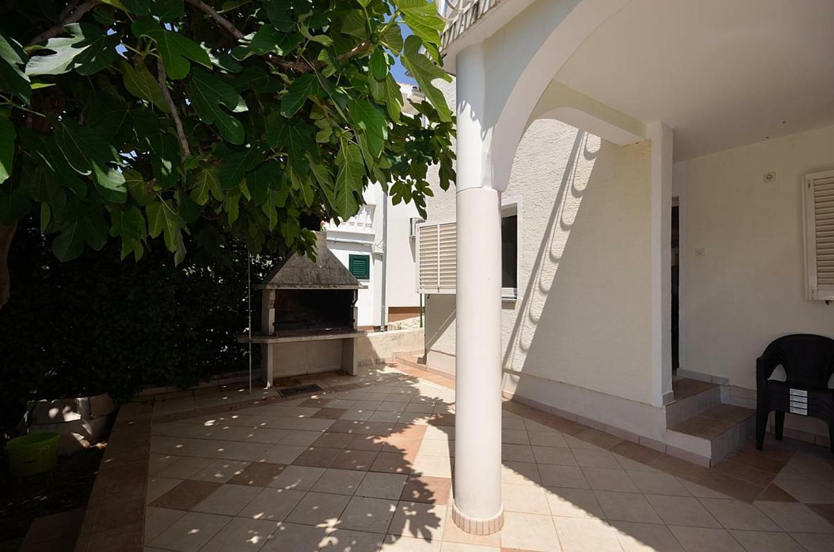 Apartmani Ana Tribalj Exterior foto